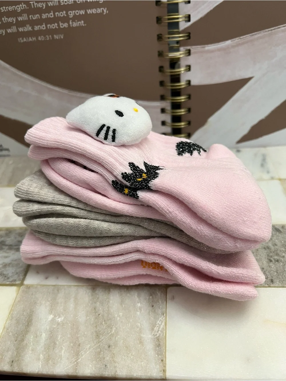 Sanrio Hello Kitty Halloween Ankle Socks - Pink & Gray - 3-Pack